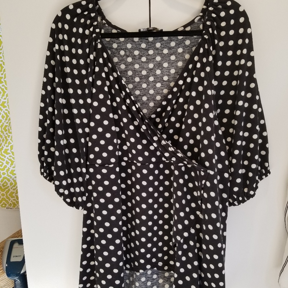 Nwot Cute black and white polka dot shirt